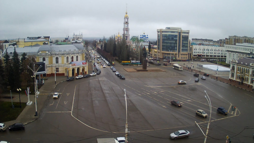 В Тамбове с площади Ленина внезапно исчезла новогодняя ёлка