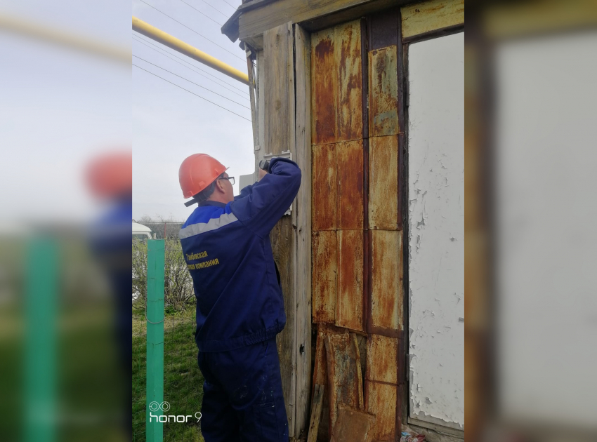 «Тамбовская сетевая компания» помогла провести электричество в дом семьи участника СВО