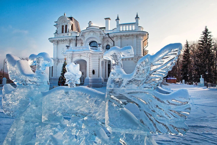В Асеевском парке к фестивалю «Зимние забавы» приготовят ледяную крепость и новогодние фигуры