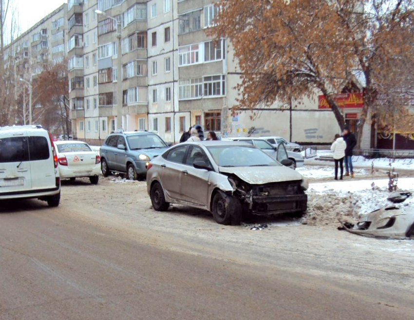 Hyundai и «Гранту» - в сервис, женщину - в больницу. Не разъехались 