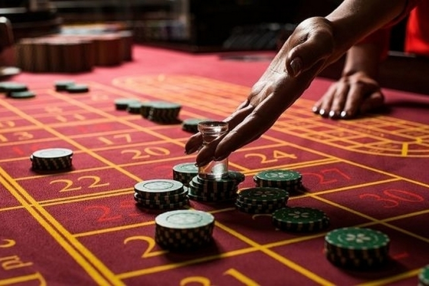 Двух котовчан будут судить за организацию подпольного казино в Радужном
