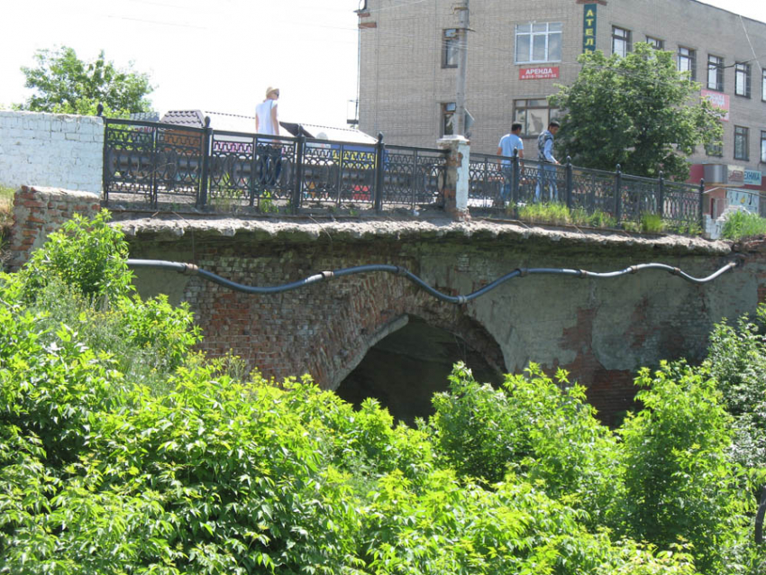 Мост на Базарной в стадии поиска подрядчиков для переноса коммуникаций