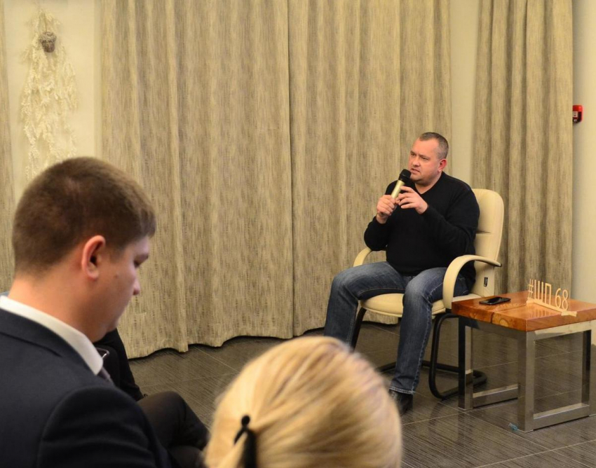 Олег Иванов: «Люди хотят видеть в чиновниках скромность, честность и искренность»