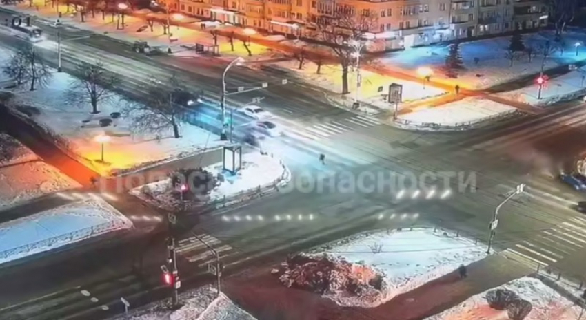 На Интернациональной погиб пешеход, не успев перейти улицу на «зелёный»