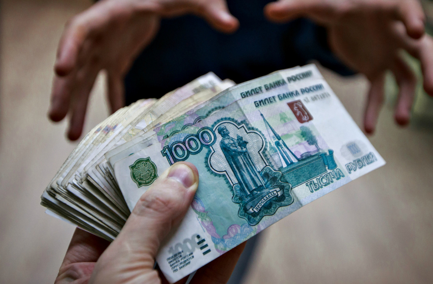 Житель Котовска перевёл мошенникам почти 200 тысяч рублей