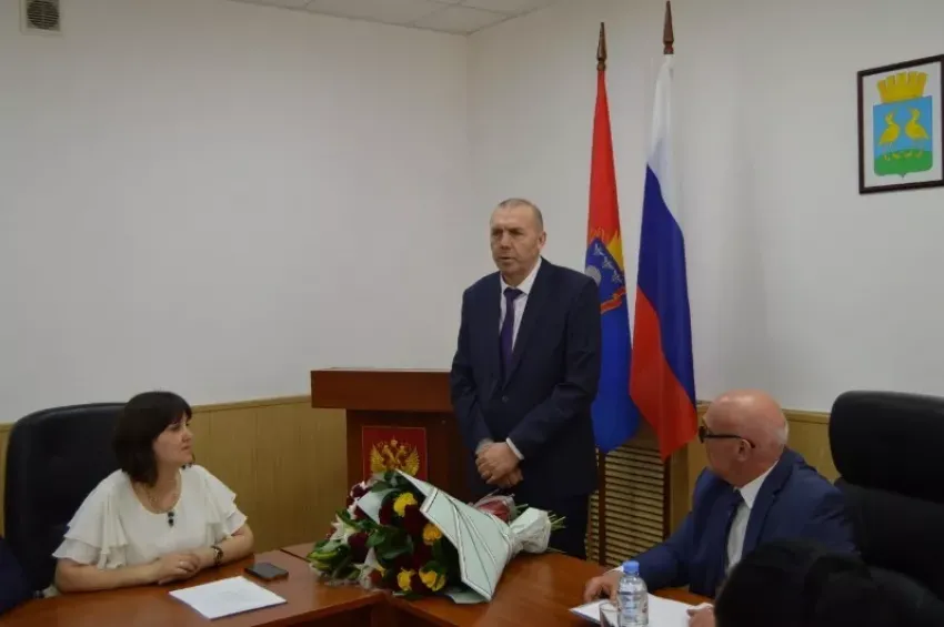 Глава Кирсанова ушёл в отставку ради выборов в областную Думу