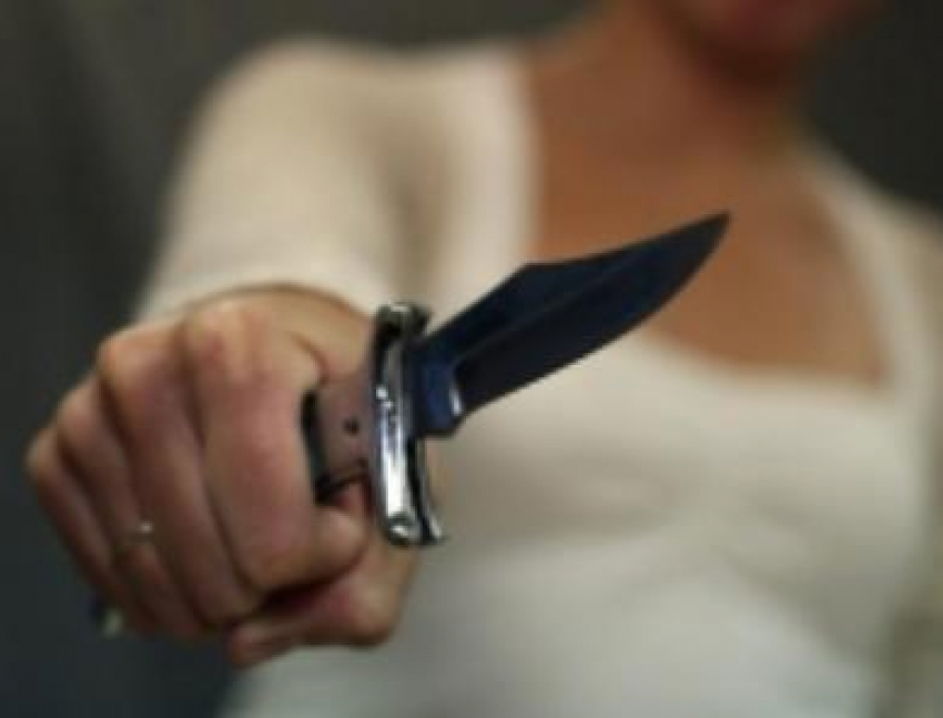 Тамбовчанка организовала проблем: мужу нож в грудь, себе срок 