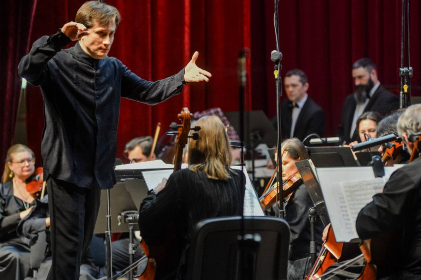 Благотворительный концерт в Тамбове объединил бизнес, власть и горожан в поддержку участников СВО