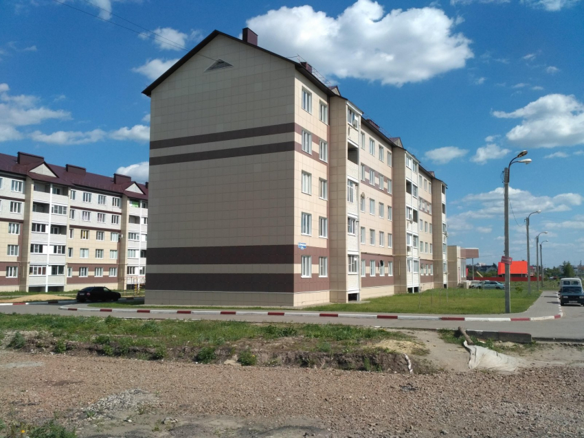 Первые 24 переселенца из ветхого жилья в Тамбове уже получили ключи от новых квартир