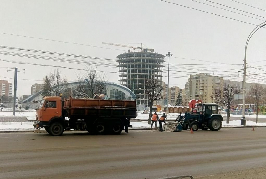 Ледяной дождь не испугал тамбовских дорожников 
