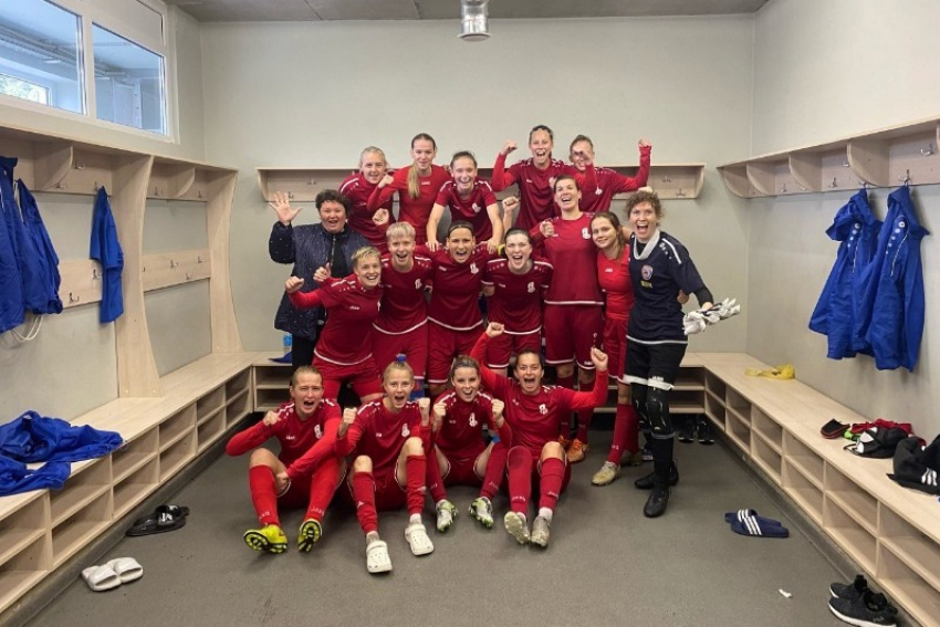 Женская команда «Академии футбола» вышла в плей-офф первого дивизиона