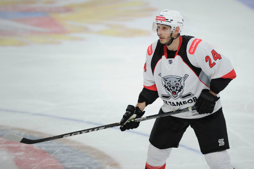 ХК «Тамбов» чуть не упустил победу в матче против «Олимпии»