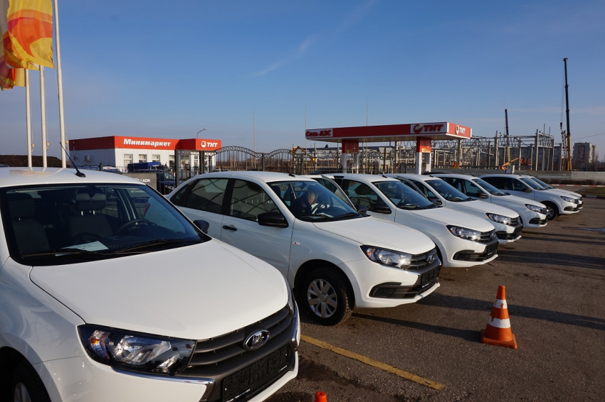 Пострадавшим на производстве в Тамбове и Тамбовской области подарили новые автомобили
