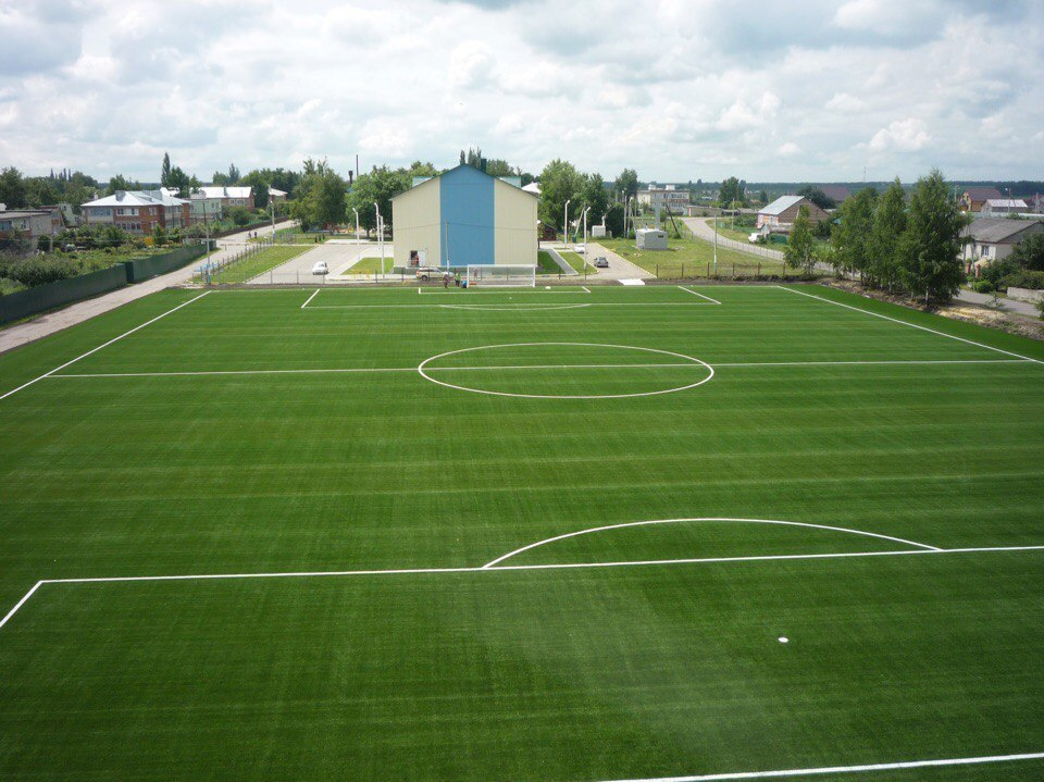 Футбольное поле в Знаменке введено в эксплуатацию